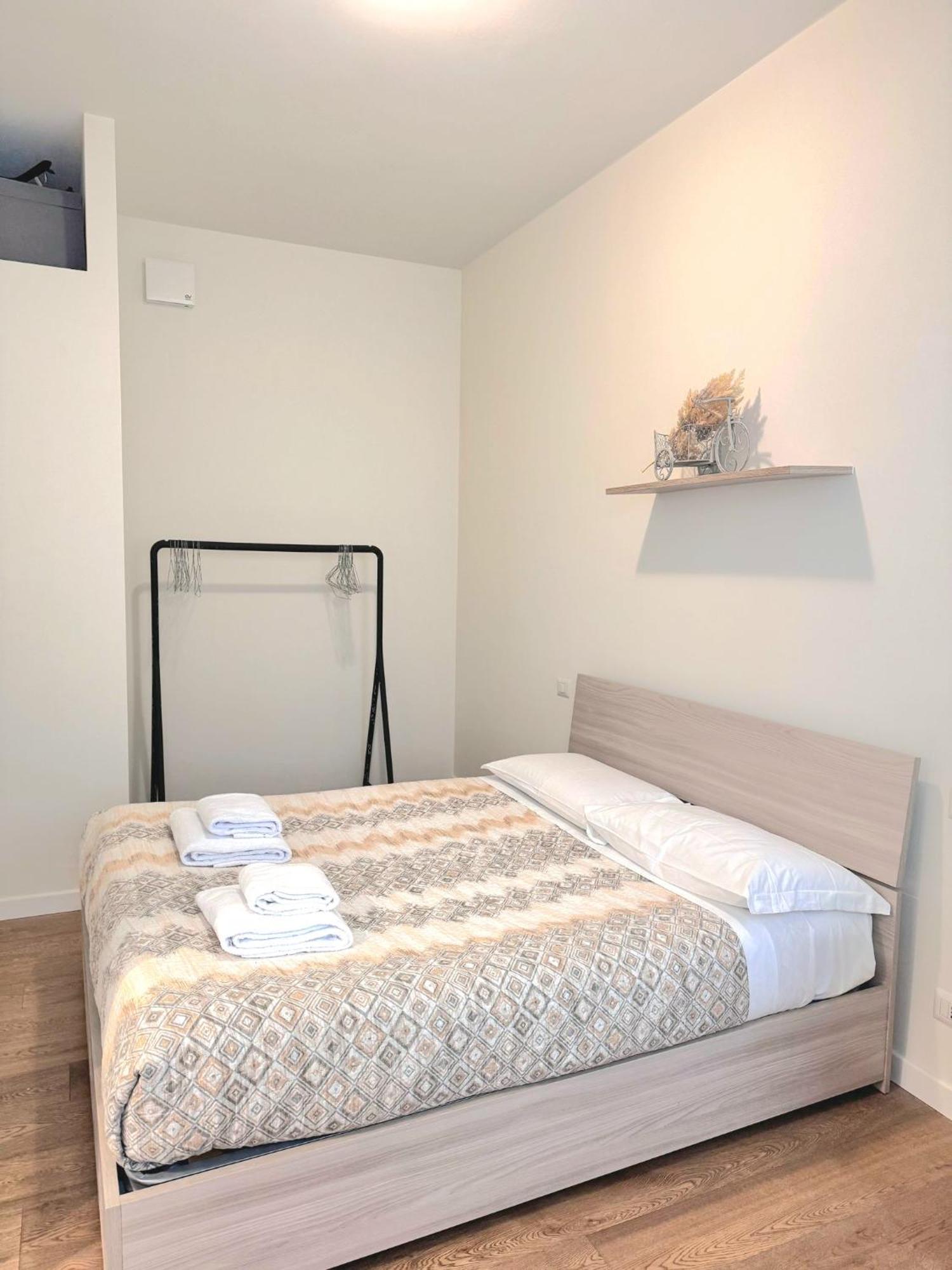 Metro M1- Fiera Citylife Duomo 10 Min Ac Wi-fi Apartment